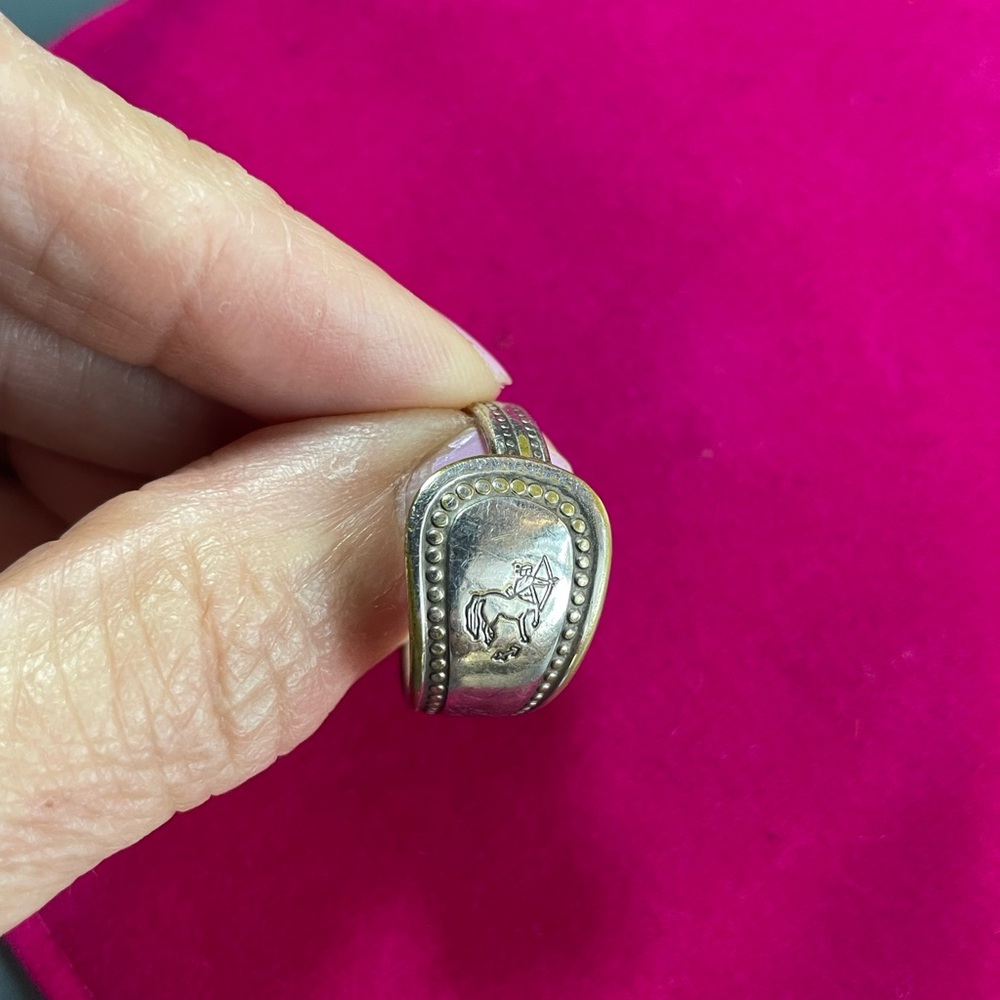 Vintage Zodiac Ring - Picture 4 of 4
